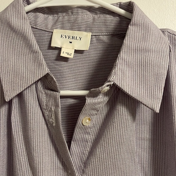 Purple and white striped blouse - Picture 2 of 4